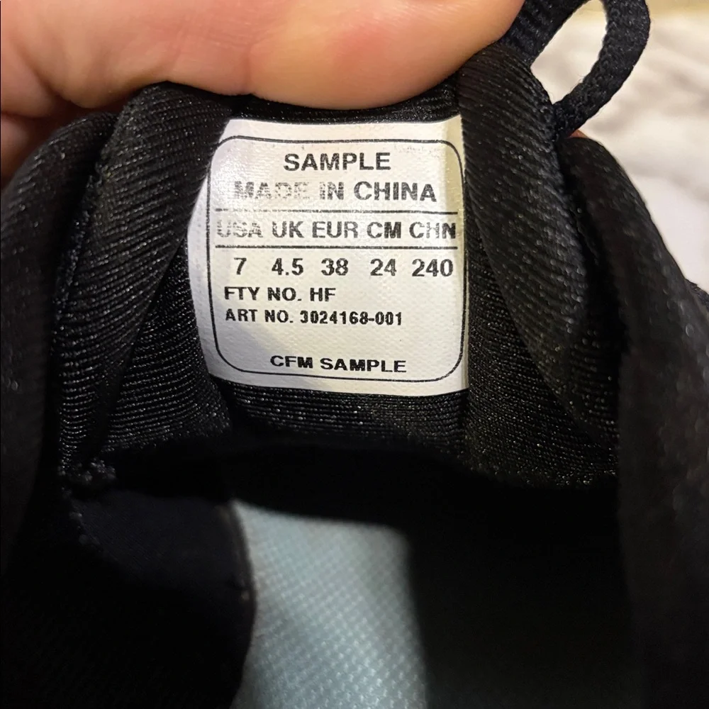 Under‎ Armour Black w multi color accents Breathe Bliss Training Shoe Size 7W - Picture 8 of 8